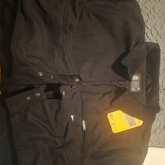 Carhartt Men's Black Jacket - Picture 12 of 12